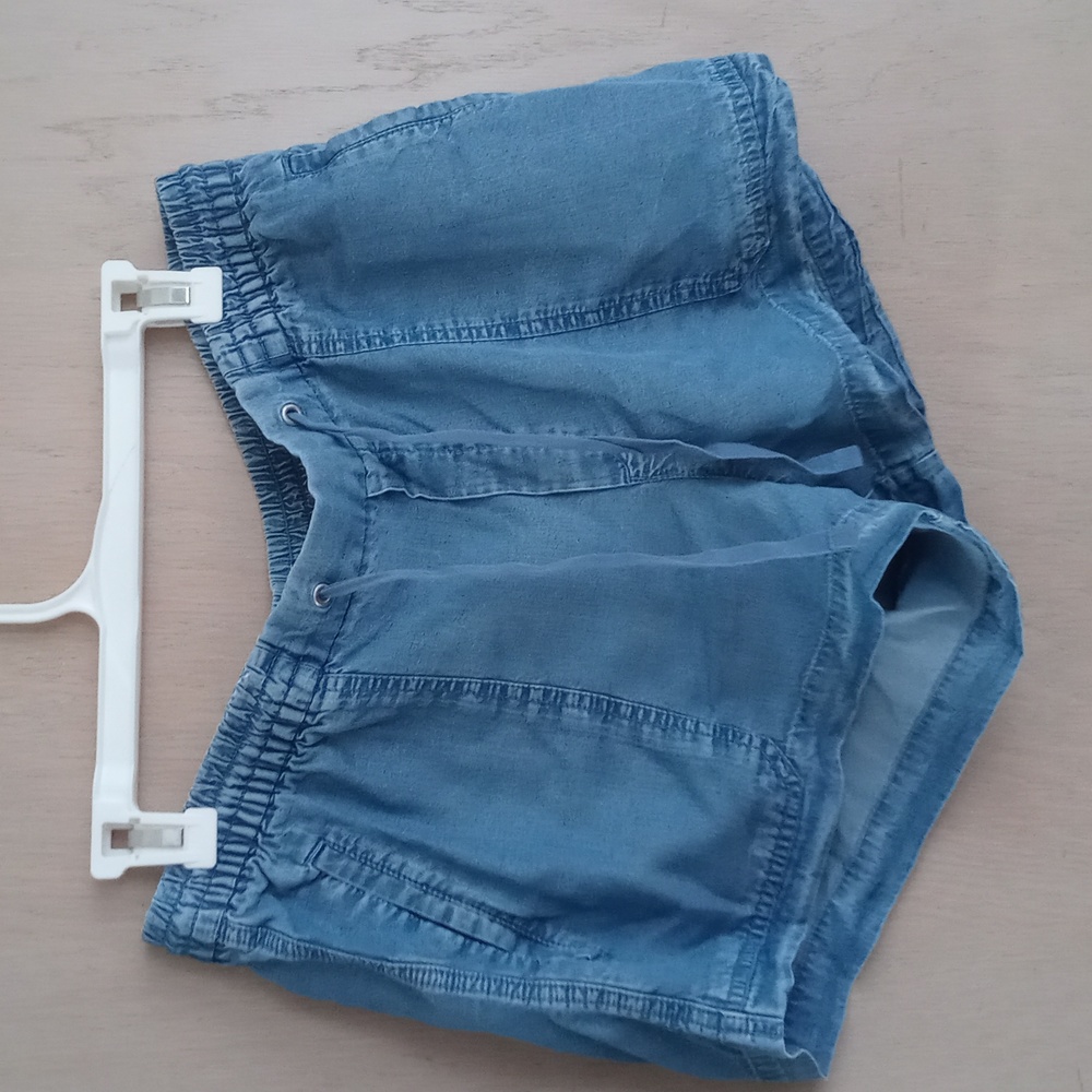 Gap Factory Blue demin shorts